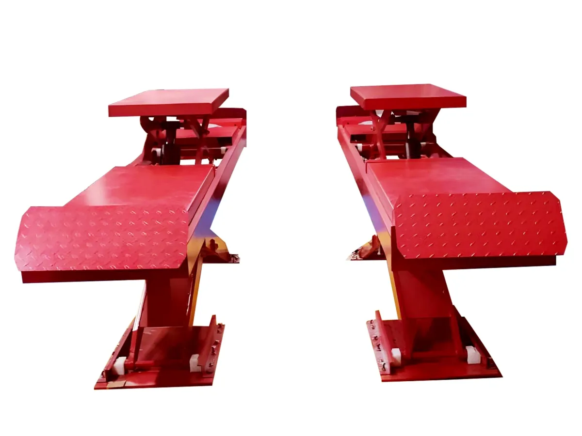 สะพานลิฟท์กรรไกรสีแดงคู่ ยกขึ้น