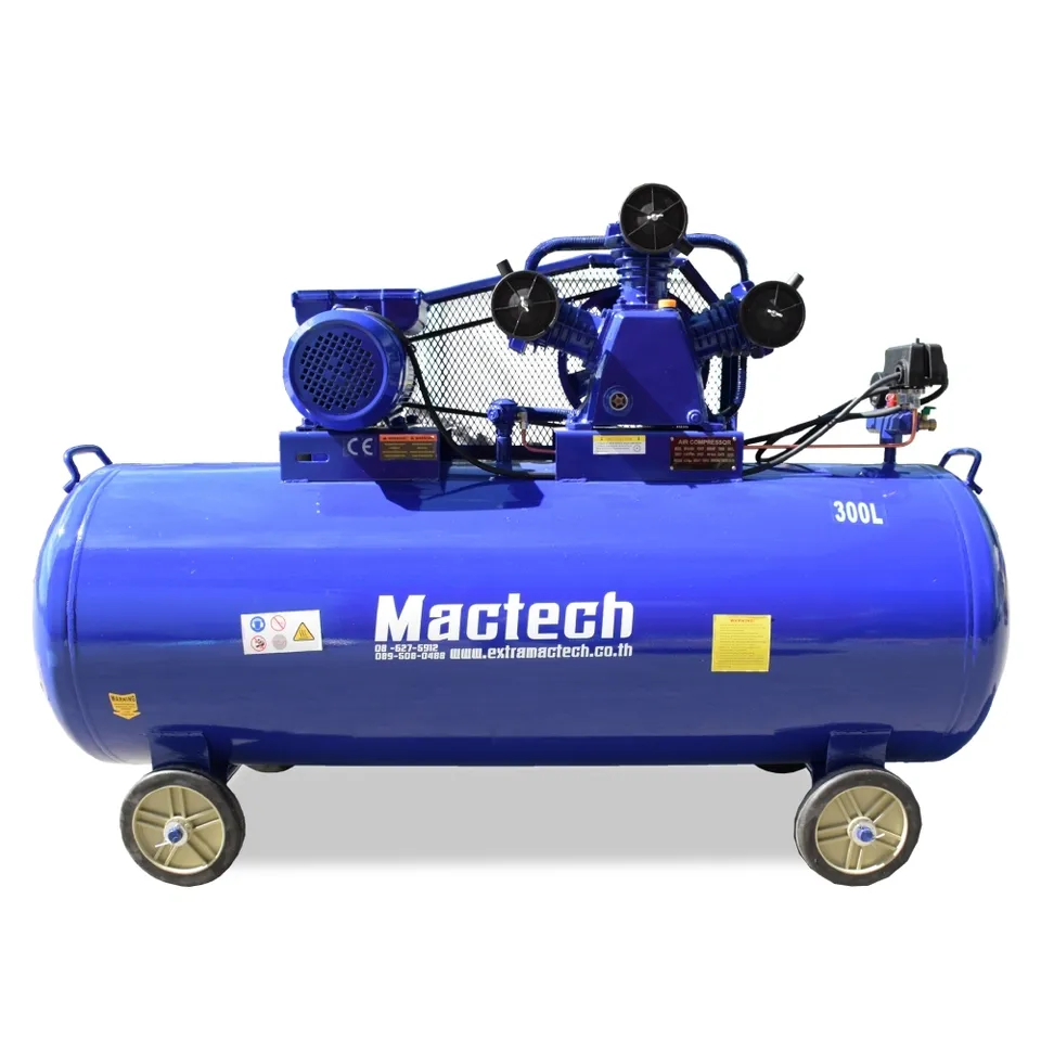 ปั๊มลมลูกสูบ Mactech 4 แรงม้า ถัง 300 ลิตร สีน้ำเงิน หัวปั๊ม 3 สูบ บนพื้นขาว